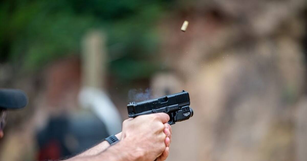 ஜாமீன் பெற்றுத் தந்த மனைவியை சுட்டுக் கொன்ற கணவர்! கள்ளக்காதல் சந்தேகத்தால் நடந்த பயங்கரம்