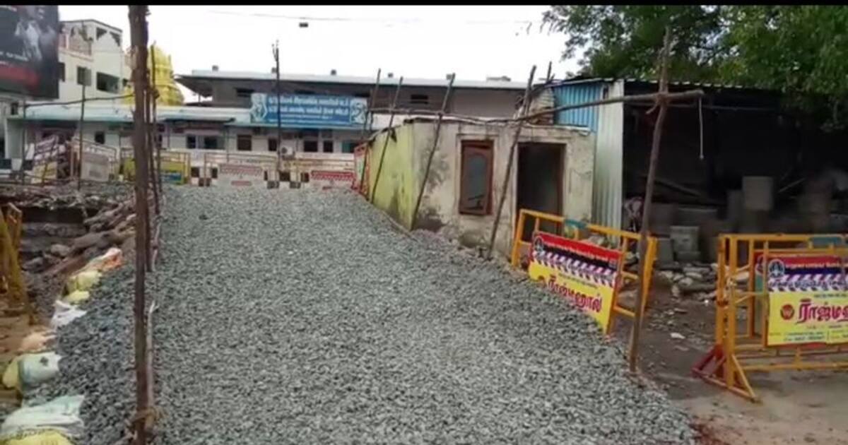 விஐபிகளுக்காக உடைக்கப்பட்ட 137 ஆண்டு பாரம்பரியமிக்க ஏவி மேம்பாலச்சுவர் - மக்கள் கொந்தளிப்பு