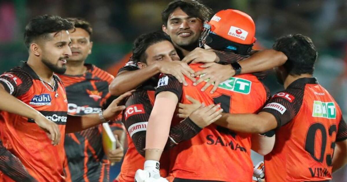 ஒரு 50 கூட இல்ல, ஓவர் நைட்டுல ஹீரோவான அப்துல் சமாத் - கொண்டாடி தள்ளிய சன்ரைசர்ஸ் ஹைதராபாத்!