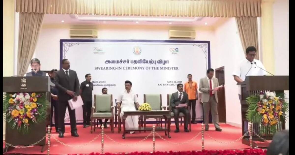 அமைச்சராக பதவியேற்ற டிஆர்பி ராஜா..! பதவி பிரமாணம் செய்து வைத்த ஆளுநர் ரவி