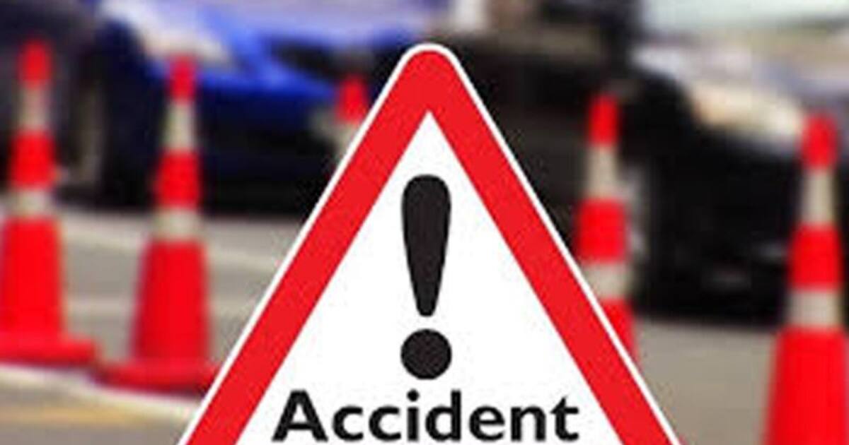 அரசு பேருந்து - கார் நேருக்கு நேர் மோதல்.. 4 பேர் உடல்நசுங்கி பலி.. ஒருவர் படுகாயம்..!