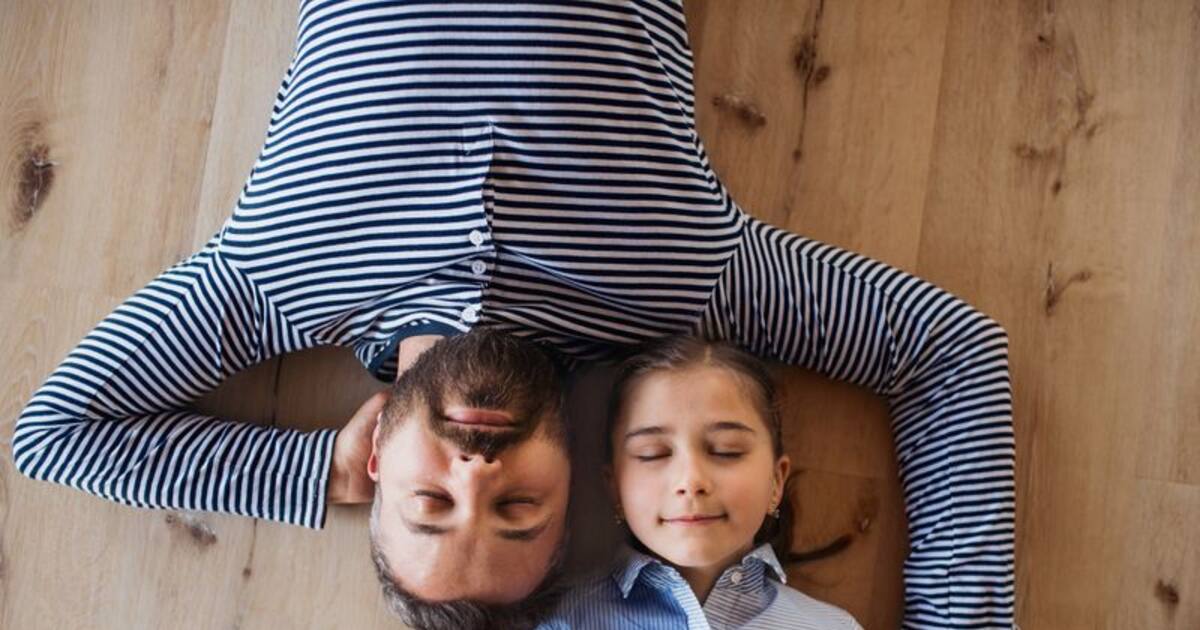 வெறும் தரையில் படுத்து தூங்கினால் பறந்து போகும் முதுகு வலி! இன்னும் நம்ப முடியாத நன்மைகள் இருக்கு!