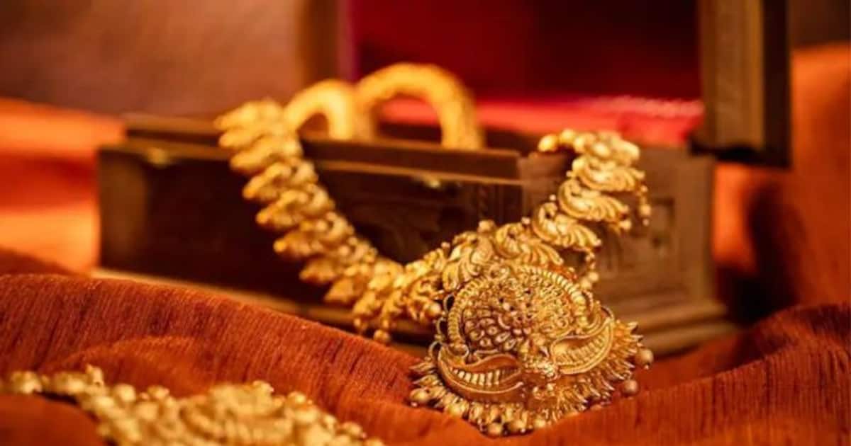 Gold Rate Today : ஜெட் வேகத்தில் உயர்ந்த தங்கத்தின் விலை மீண்டும் இறங்கியது.. எவ்வளவு தெரியுமா?