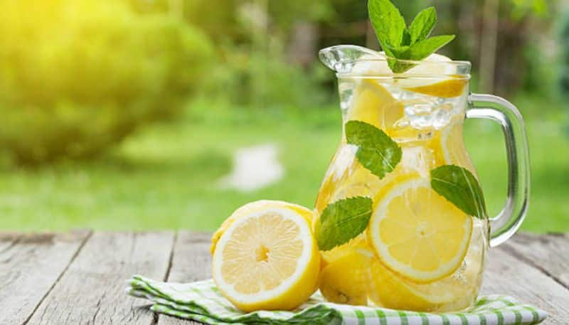 mint lemon cucumber water benefits: இரவில் இந்த 3 பொருளையும் நீரில்  ஊறவிட்டு, காலையில் எழுந்ததும் குடித்தால்.. உடம்பு தங்கம் மாதிரி ஜொலிக்கும்!!