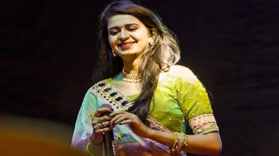 Gujarati singer Kinjal Dave will perform today at GT vs MI match in IPL 2023 Qualifier 2 at Narendra Modi Stadium, ahmedabad Gujarati singer Kinjal Dave will perform today at GT vs MI match in IPL 2023 Qualifier 2 at Narendra Modi Stadium, ahmedabad