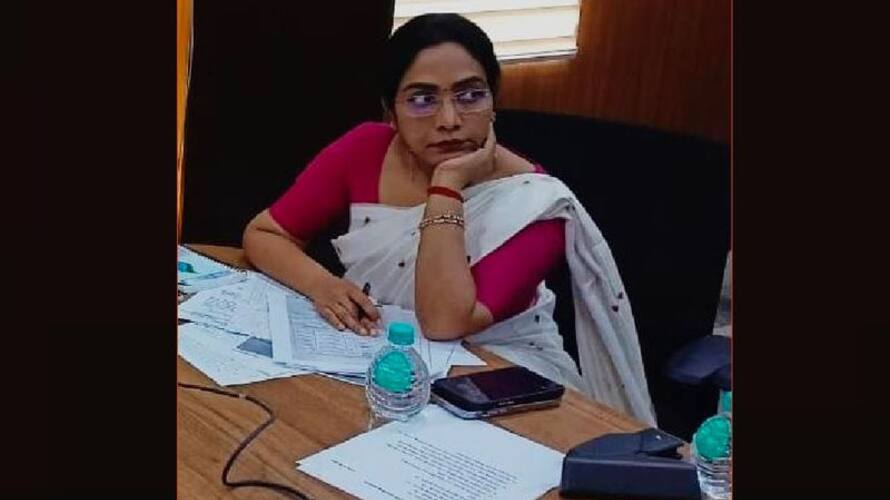 woman KAS officer dr mythri was threatened with witchcraft by her brother at bengaluru rav woman KAS officer dr mythri was threatened with witchcraft by her brother at bengaluru rav