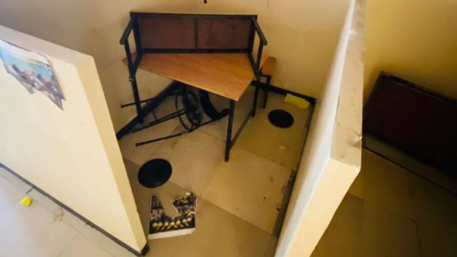 Three member gang of alcoholics thrashed the hotel reason is strange ppp Three member gang of alcoholics thrashed the hotel reason is strange ppp