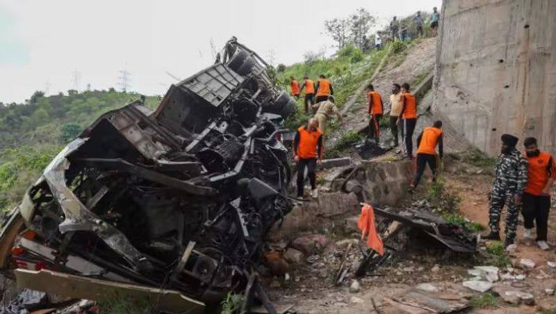 Jammu and Kashmir: 8 killed, 30 injured as the bus going to Vaishno Devi skids off a bridge