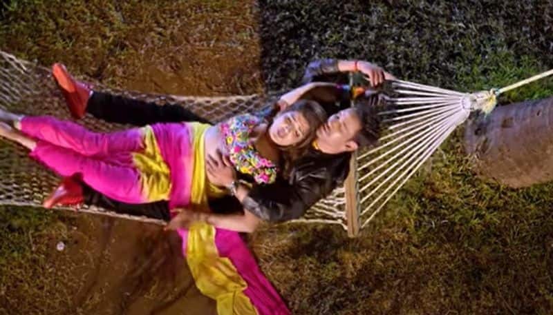 Amrapali Dubey SEXY video Bhojpuri actress Nirahua romantic song Dahke Badan Jare Jiya goes viral WATCH RBA