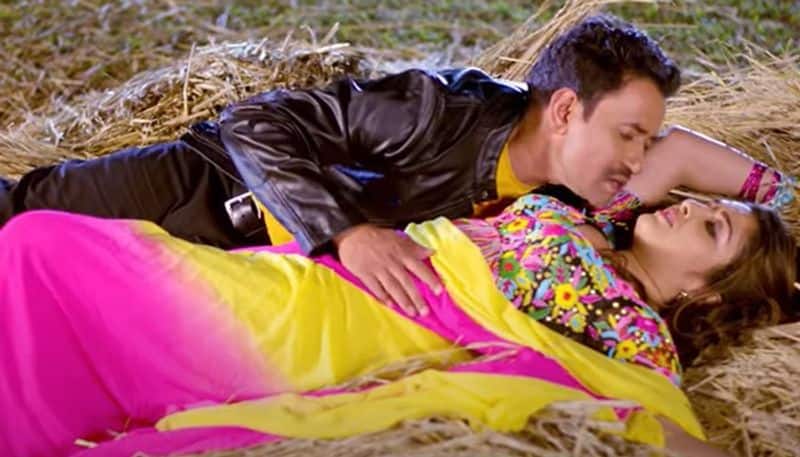 Amrapali Dubey SEXY video Bhojpuri actress Nirahua romantic song Dahke Badan Jare Jiya goes viral WATCH RBA