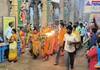 Vaikasi Festival at Virudhunagar Veilu Kathamman Temple! - Devotees carrying Agni Chatti to pray!