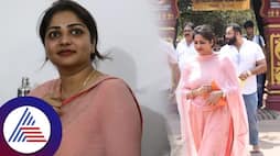 Kannada actress Rachita Ram visits Mangalore koragajja temple vcs