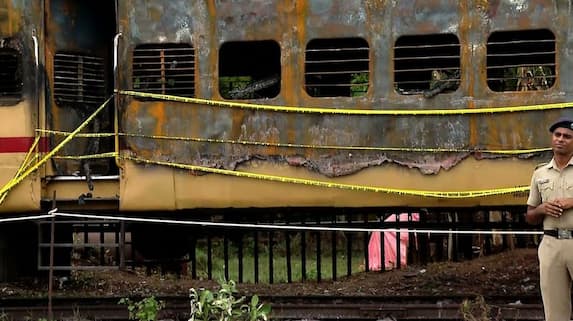 Kannur train fire up native in custody arrest today btb Kannur train fire up native in custody arrest today btb