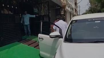 Income Tax department raids the homes of businessmen in Chennai KAK Income Tax department raids the homes of businessmen in Chennai KAK