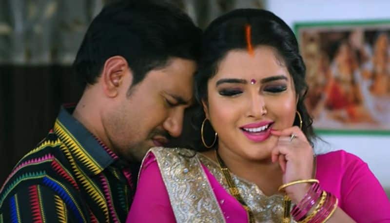 Xxx Amrapali Videos - Amrapali Dubey SEXY video: Bhojpuri actress, Nirahua's HOT chemistry on  'Dhadak Jala Chhatiya' goes VIRAL