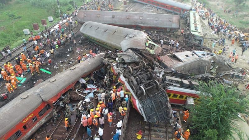 odisha train accident how the three trains crash each other ksm
