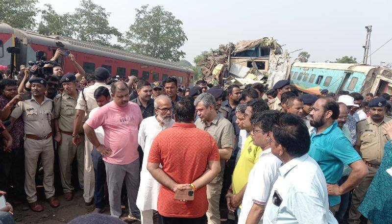 Odisha triple train mishap Opposition demanded railway minister Ashwini Vaishnaw resignation