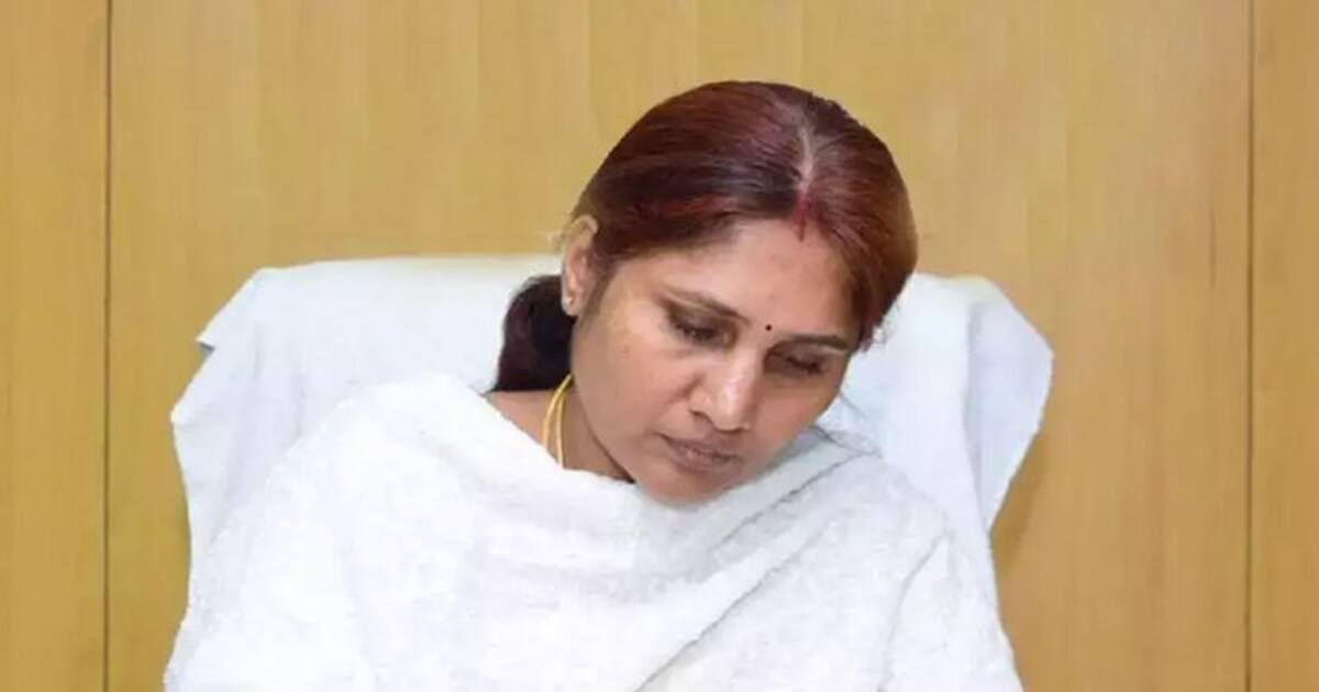 ஐஏஎஸ் அதிகாரி மலர்விழி வீட்டில் லஞ்சஒழிப்புத்துறை அதிரடி சோதனை.. என்ன காரணம் தெரியுமா?