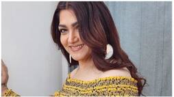 Actress Kushboo Sundar look like 20 years girl latest photos goes viral 
