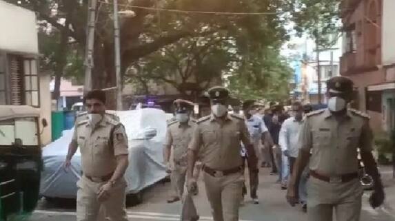 Police Raid on rowdy sheeters house in Bengaluru gvd Police Raid on rowdy sheeters house in Bengaluru gvd