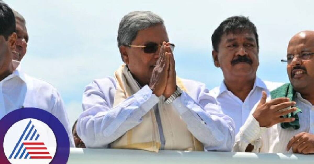 பெண்கள் இலவச பேருந்து பயணம்: கண்டக்டராகும் கர்நாடக முதல்வர்!