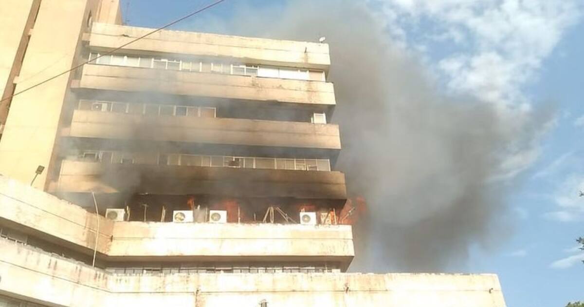 போபால் அரசு அலுவலகத்தில் மாபெரும் தீ விபத்து:  ராணுவ உதவியுடன் 15 மணிநேரம் நீடித்த தீயணைப்புப் பணிகள்