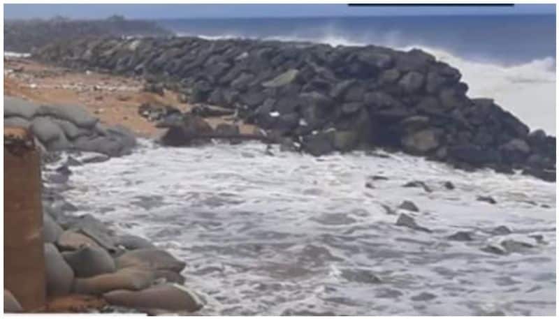 swell surge alert in kerala coast on sunday