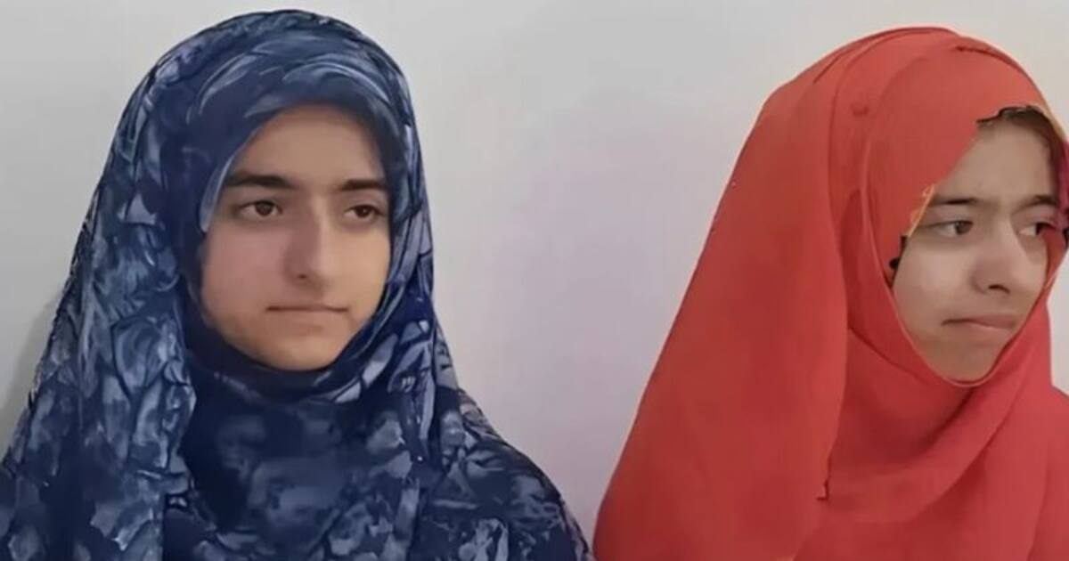 முதல் முயற்சியிலேயே நீட் தேர்வில் வெற்றி பெற்ற ஹிபாப் அணிந்த இரட்டையர்கள்!