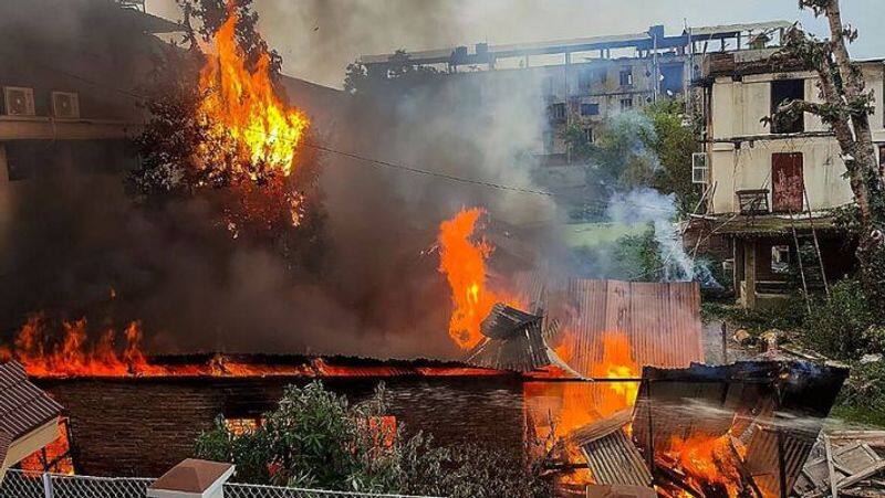 Mobs try to torch houses of BJP leaders, dispersed by security forces