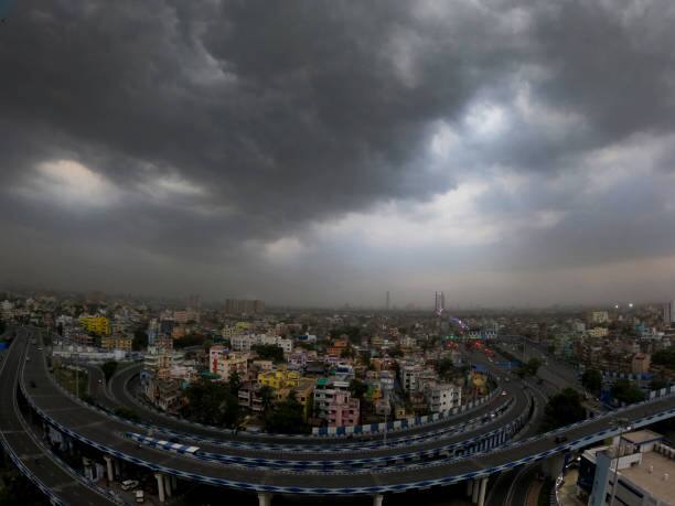 Rain poured in Chennai after 27 years Tamil Nadu Weatherman explained