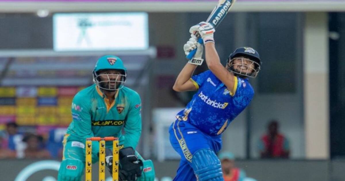 டிஎன்பிஎல் தொடரில் 1500 ரன்களை கடந்து கௌசிக் காந்தி சாதனை!