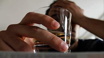 World Heart day 2023 : Does drinking less alcohol increase blood pressure? Expert explanation Rya World Heart day 2023 : Does drinking less alcohol increase blood pressure? Expert explanation Rya