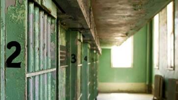 Indian Origin sentenced 22 months jail and 12 strokes by singapore government Indian Origin sentenced 22 months jail and 12 strokes by singapore government