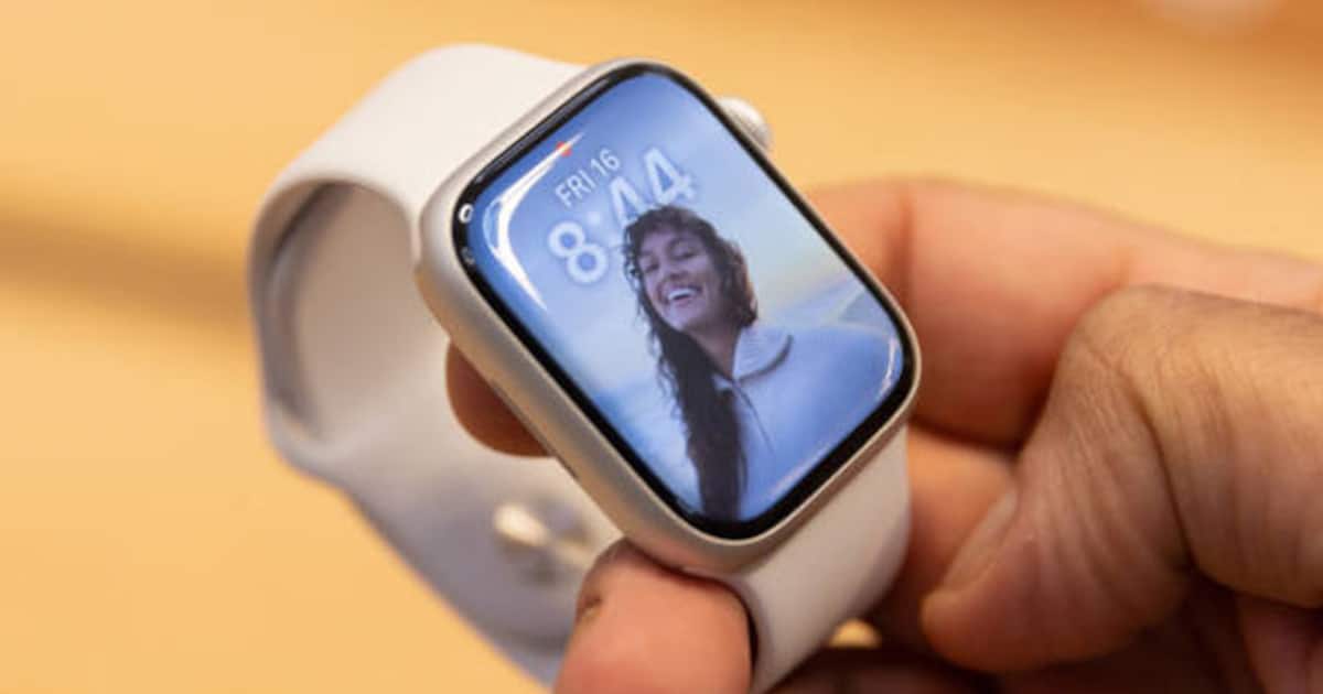 Apple Watch X with bands and new design may launch in 2024 or