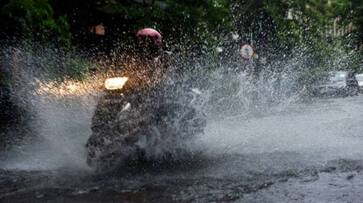 simple tips to keep in your mind while riding scooty in monsoon simple tips to keep in your mind while riding scooty in monsoon