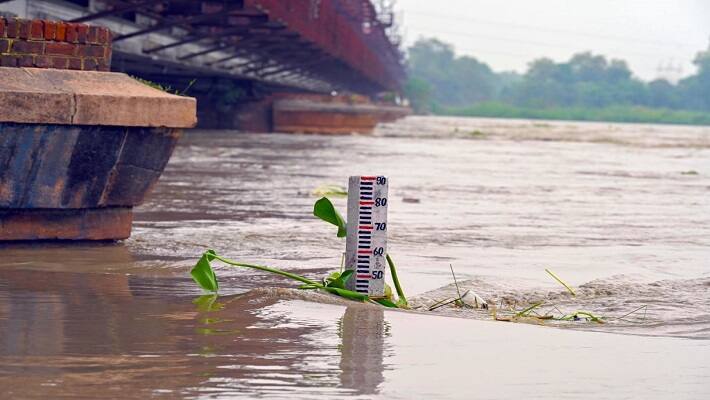Yamuna river Water enters into Delhi; 144 imposed in flood prone areas