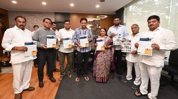 Minister KTR launched Founder's Lab.The aim is to train students as entrepreneurs MKA Minister KTR launched Founder's Lab.The aim is to train students as entrepreneurs MKA