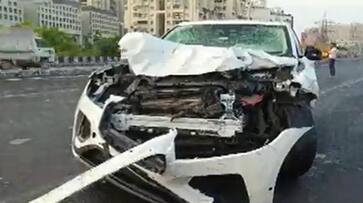 Benz car vandalized in Hyderabad Filmnagar - bsb Benz car vandalized in Hyderabad Filmnagar - bsb