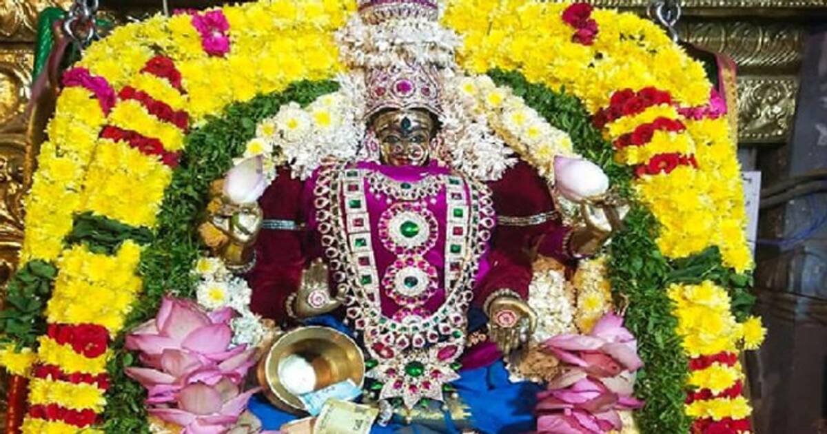 ஆடி மாதத்தில் குலதெய்வத்திற்கு மாவிளக்கு வழிபாடு எப்படி? அதனால் கிடைக்கும் பலன்கள் என்ன?