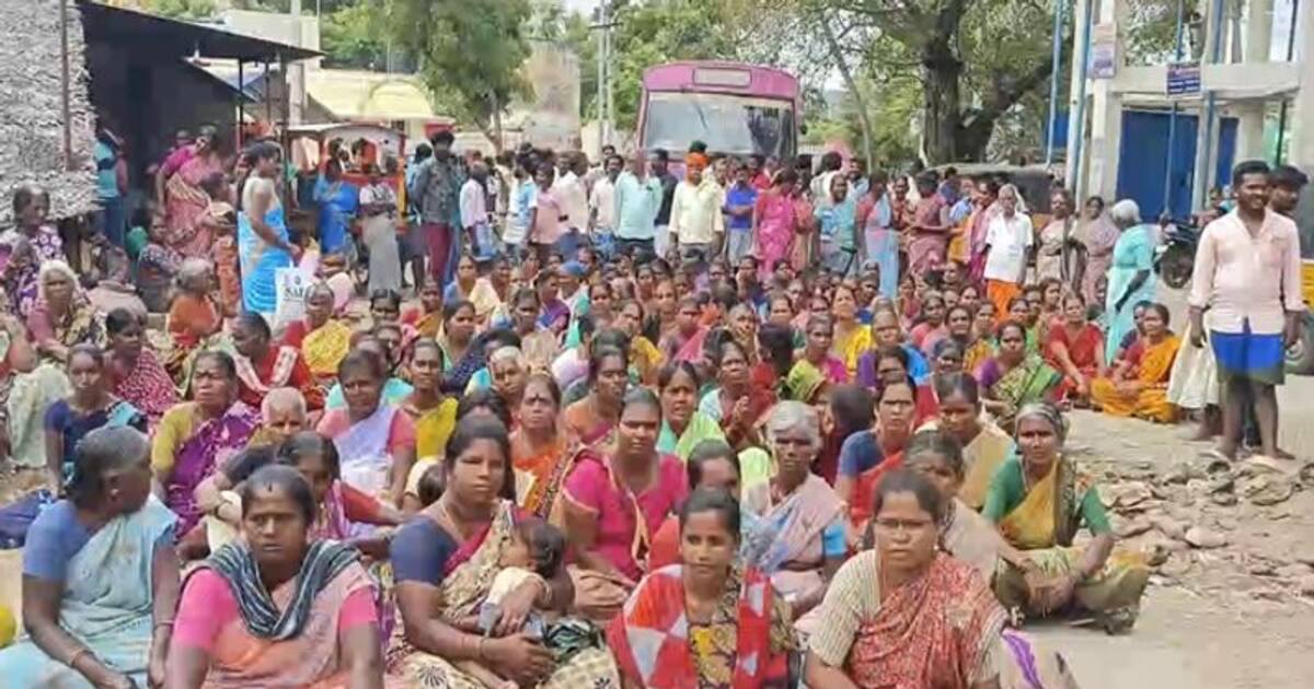 அவதூறாக பேசிய திமுக பிரமுகர்: திருப்பத்தூரில் பெண்கள் சாலை மறியல்!