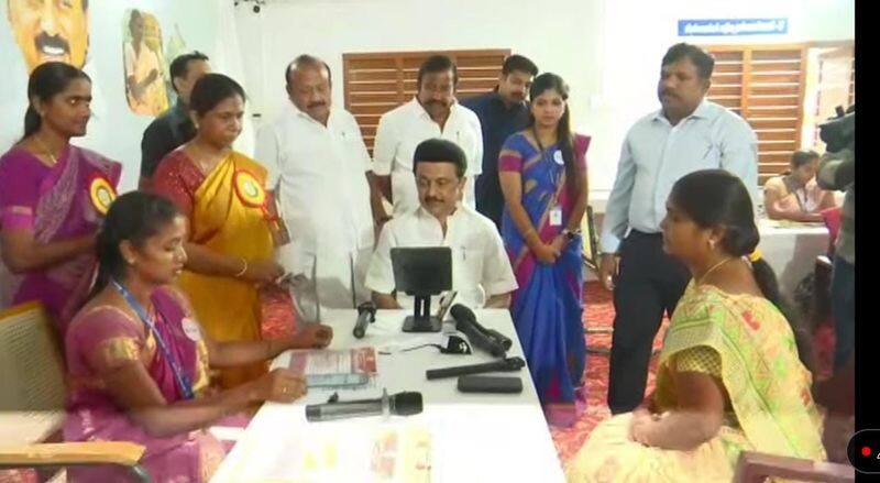 The Tamil Nadu government is conducting an experiment by sending one rupee to the bank account of the beneficiaries of the women allowance scheme Kak