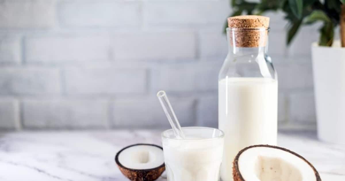 Here are 7 nutritional benefits of consuming coocnut milk