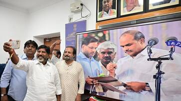 telangana clp leader Bhatti vikramarka launches selfie with Free power Signature to counter BRS ksp telangana clp leader Bhatti vikramarka launches selfie with Free power Signature to counter BRS ksp