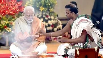 PM Modi Performs Inaugural Pooja At Revamped ITPO Complex at Delhi Pragati Maidan ksm PM Modi Performs Inaugural Pooja At Revamped ITPO Complex at Delhi Pragati Maidan ksm