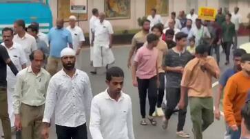 Hang You In Front Of Temples... Burn Alive - Congress' Ally Muslim League Workers Shout Anti-Hindu Slogans In Kerala Hang You In Front Of Temples... Burn Alive - Congress' Ally Muslim League Workers Shout Anti-Hindu Slogans In Kerala