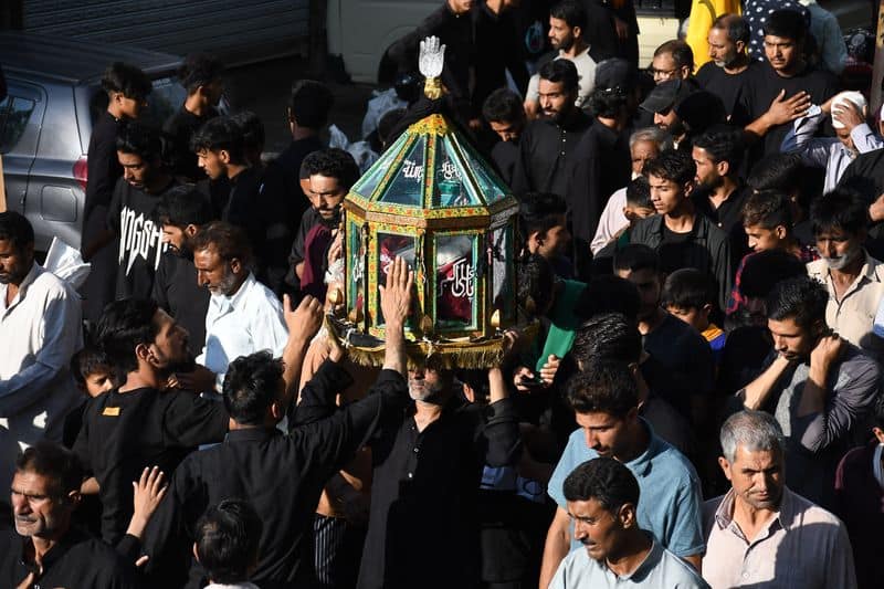 Muharram procession in Kashmir: Muharram procession passes through Kashmir's Lal Chowk after 3 decades RMA