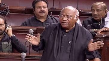 PM Modi not speaking in parliament but speak in rajasthan Mallikarjun Kharge slams PM Modi not speaking in parliament but speak in rajasthan Mallikarjun Kharge slams