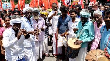 protest against manipur violence in coimbatore district held by local tribal people protest against manipur violence in coimbatore district held by local tribal people
