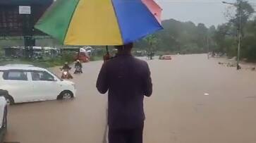 Maharashtra rains: Heavy rains lash Mumbai Holidays for schools RMA Maharashtra rains: Heavy rains lash Mumbai Holidays for schools RMA