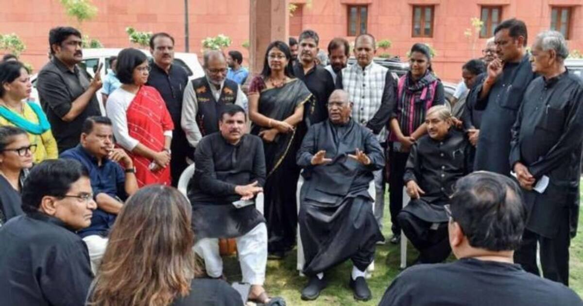 Manipur Violence : இந்தியா கூட்டணியை சேர்ந்த 20 எம்பிக்கள்.. மணிப்பூருக்கு செல்லும் காரணம் என்ன? முழு பின்னணி